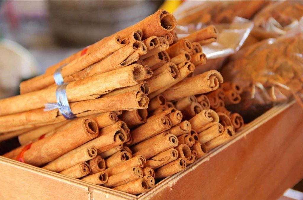 Cinnamon : Health Benefits, Nutrition, Usage