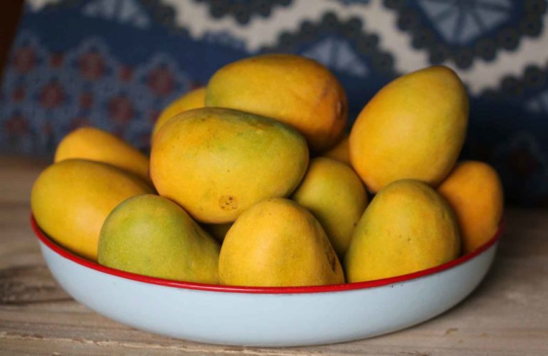 Mangoes: Nutrition, Benefits for Weight Loss